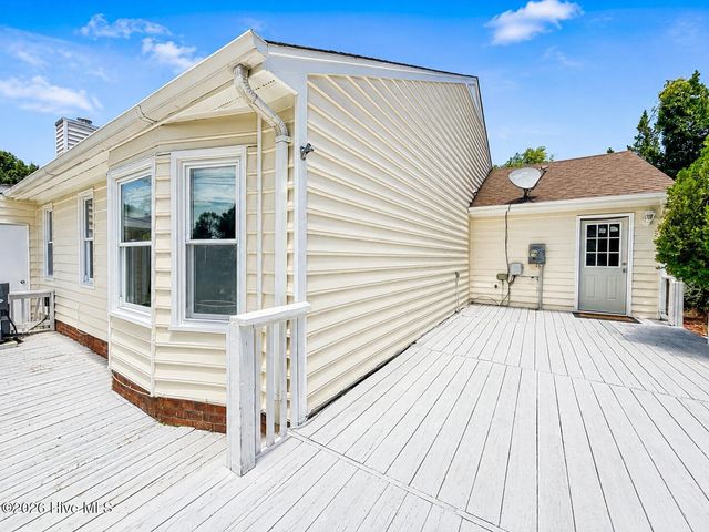 3060 Weatherby Court, Wilmington, NC 28405