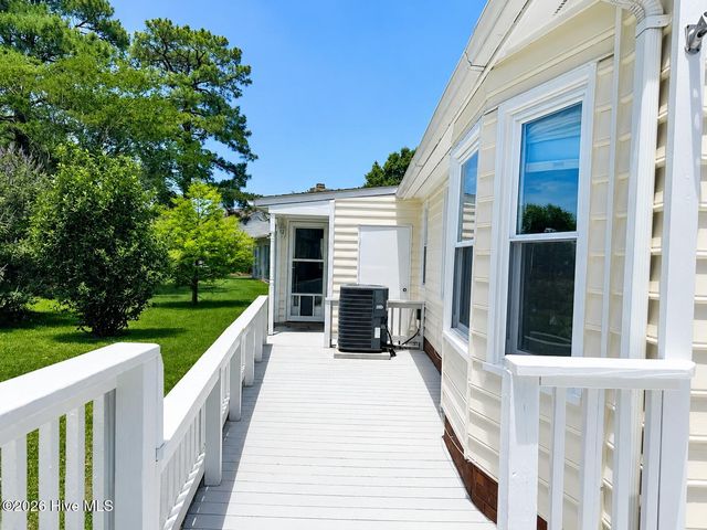 3060 Weatherby Court, Wilmington, NC 28405