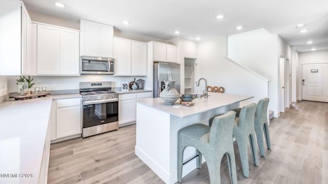 722 Alouette Circle, Dayton, NV 89403