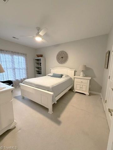 128 Oakmont Drive, Kernersville, NC 27284