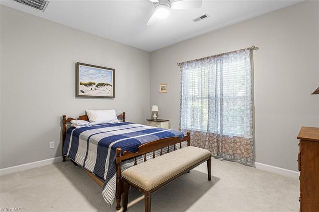 128 Oakmont Drive, Kernersville, NC 27284