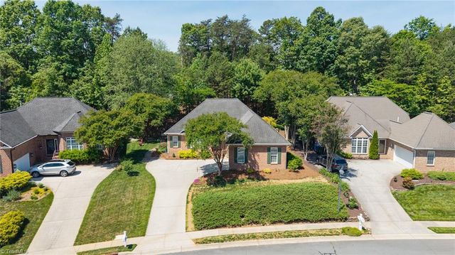 128 Oakmont Drive, Kernersville, NC 27284