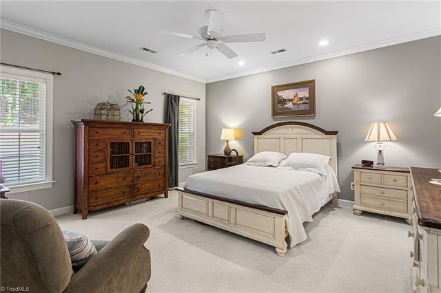 128 Oakmont Drive, Kernersville, NC 27284