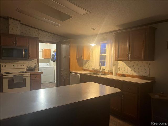 222 Chestnut Street, Kalkaska, MI 49646