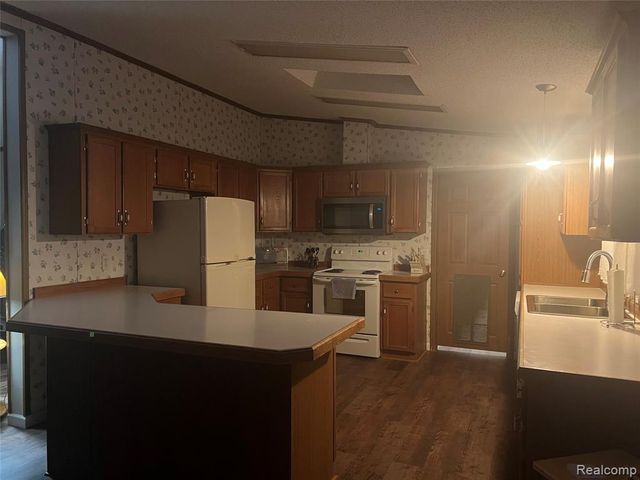 222 Chestnut Street, Kalkaska, MI 49646