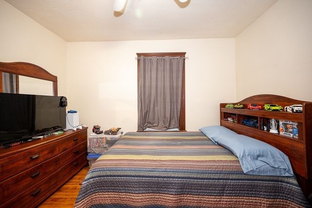126 Sterling St, Worcester, MA 01610