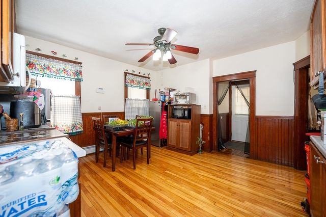 126 Sterling St, Worcester, MA 01610