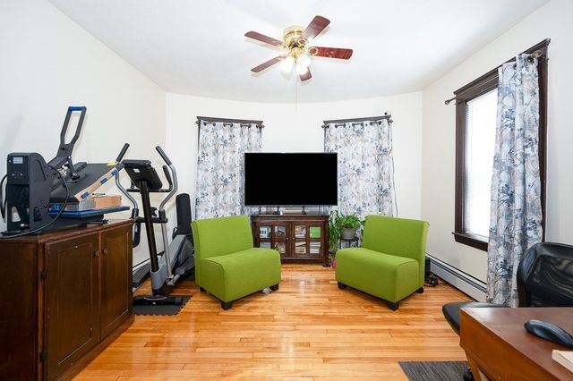 126 Sterling St, Worcester, MA 01610