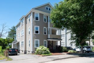 126 Sterling St, Worcester, MA 01610