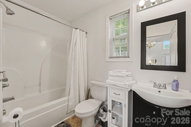 128 La Agua Lane, Troutman, NC 28166