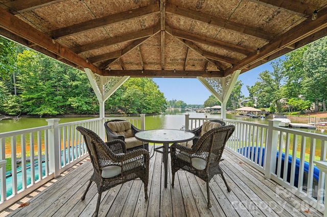 128 La Agua Lane, Troutman, NC 28166