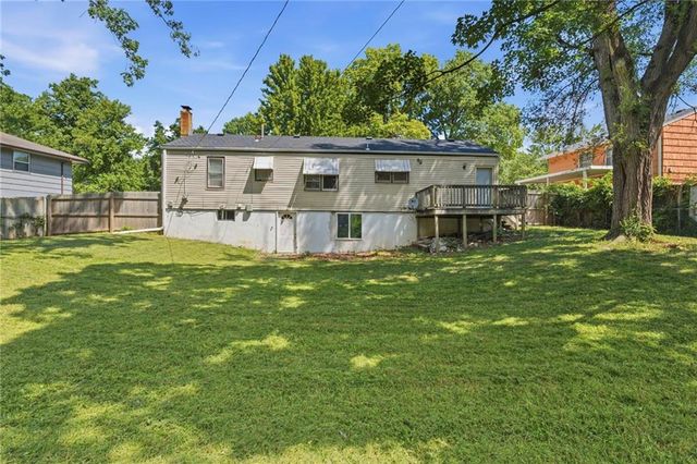 6301 E 101st Street, Kansas City, MO 64134