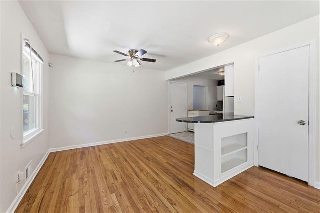 6301 E 101st Street, Kansas City, MO 64134