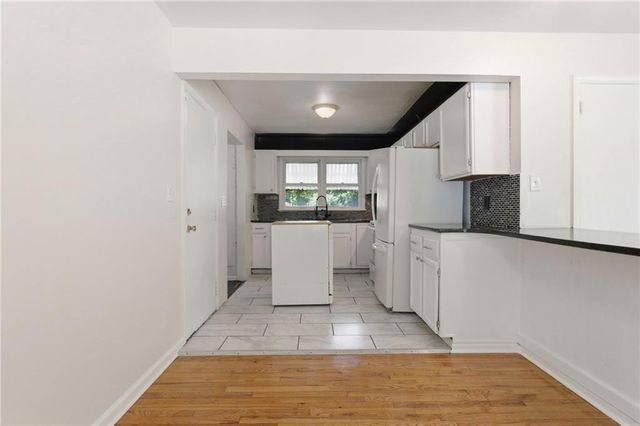6301 E 101st Street, Kansas City, MO 64134
