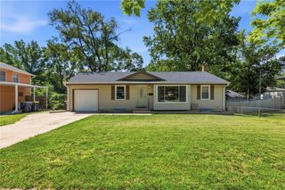 6301 E 101st Street, Kansas City, MO 64134