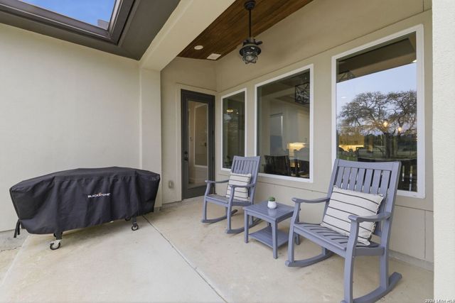 712 LIVE OAK RIDGE RD, Bulverde, TX 78163