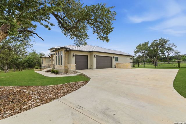 712 LIVE OAK RIDGE RD, Bulverde, TX 78163