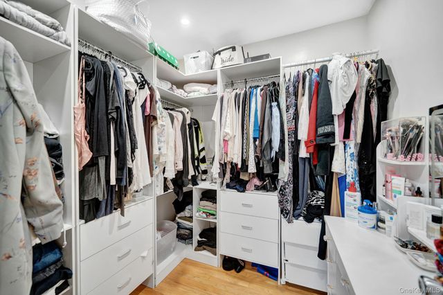 105 Thomas Place, Bellmore, NY 11710