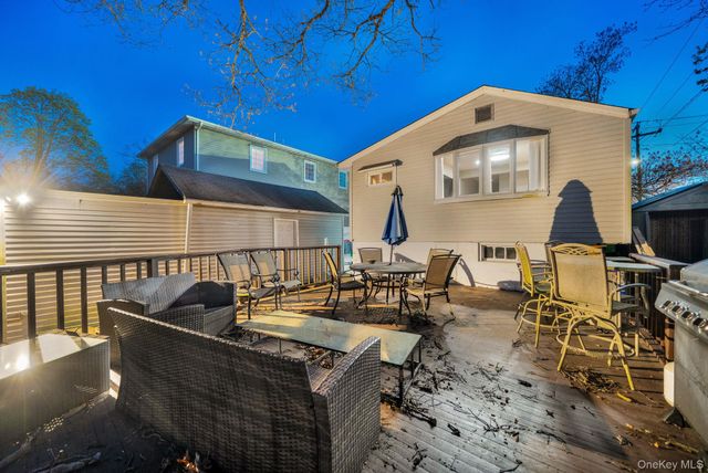 105 Thomas Place, Bellmore, NY 11710