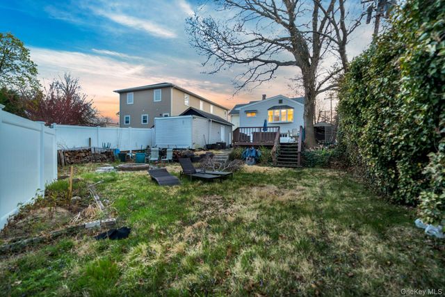 105 Thomas Place, Bellmore, NY 11710