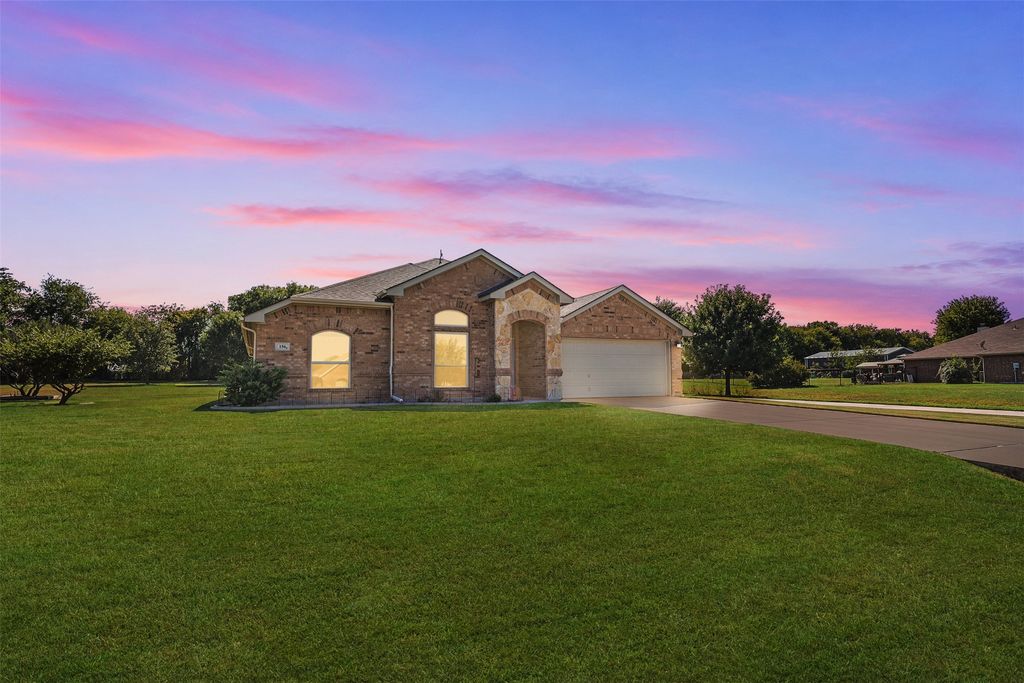 156 Creekwood Ranch Road, Azle, TX 76020 — photo 3