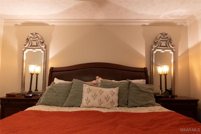 485 Spring Hollow Drive, Deatsville, AL 36022