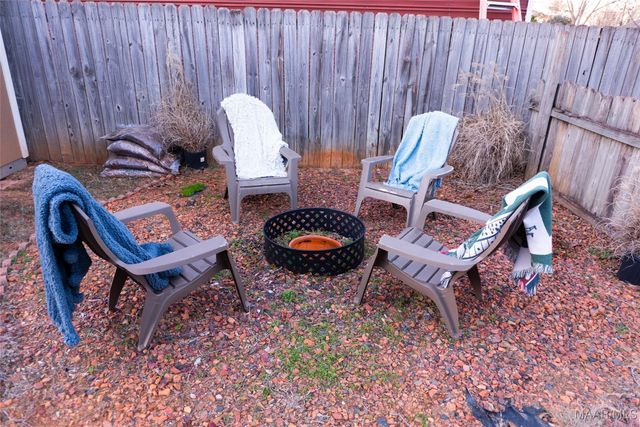 485 Spring Hollow Drive, Deatsville, AL 36022