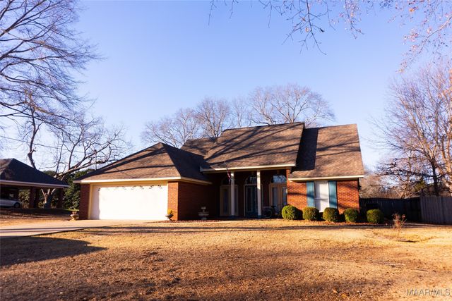 485 Spring Hollow Drive, Deatsville, AL 36022