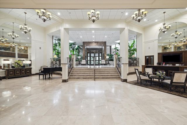 3525 Sage Road 512, Houston, TX 77056