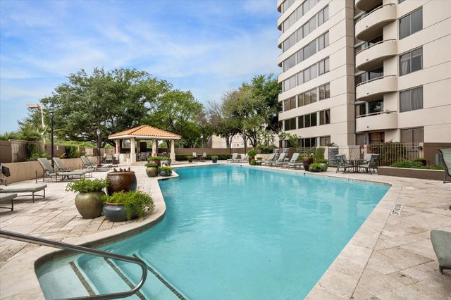 3525 Sage Road 512, Houston, TX 77056