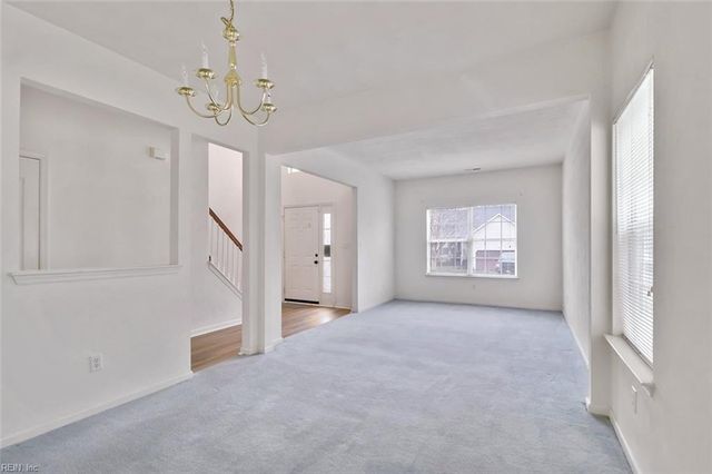 613 Ray AVE, Chesapeake, VA 23320