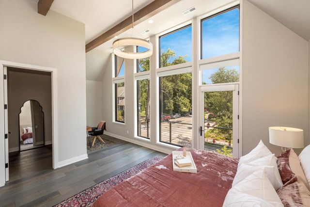 5589 N Danbury ROAD, Whitefish Bay, WI 53217