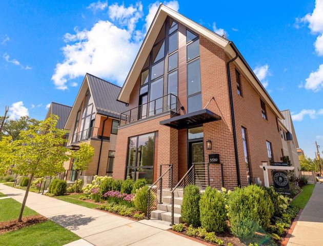 5589 N Danbury ROAD, Whitefish Bay, WI 53217