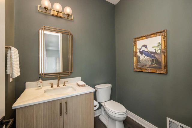 5589 N Danbury ROAD, Whitefish Bay, WI 53217