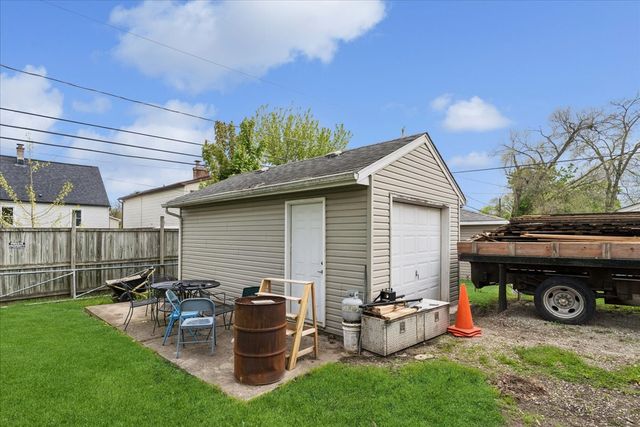 403 Highmoor Drive, Round Lake Park, IL 60073