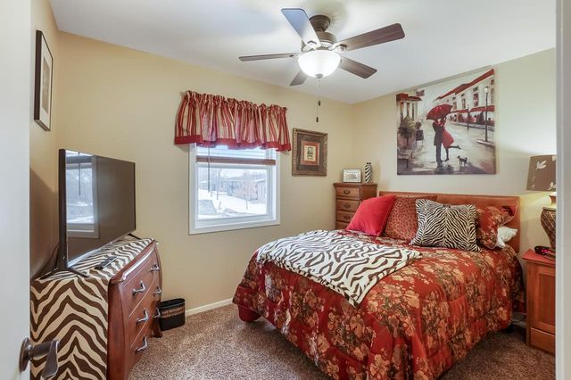 1807 Swartz DRIVE, Waukesha, WI 53188