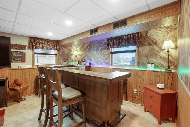 1807 Swartz DRIVE, Waukesha, WI 53188