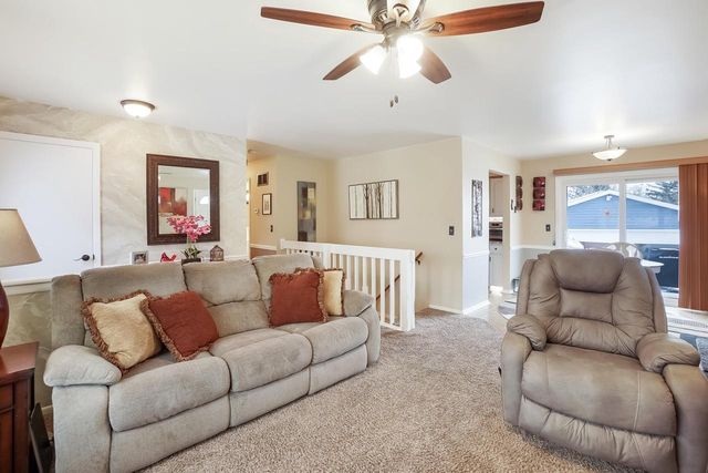 1807 Swartz DRIVE, Waukesha, WI 53188