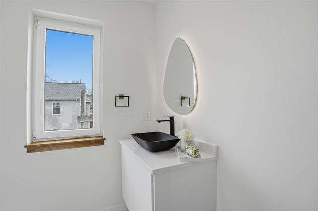 10 Purvis Street 10, Watertown, MA 02472