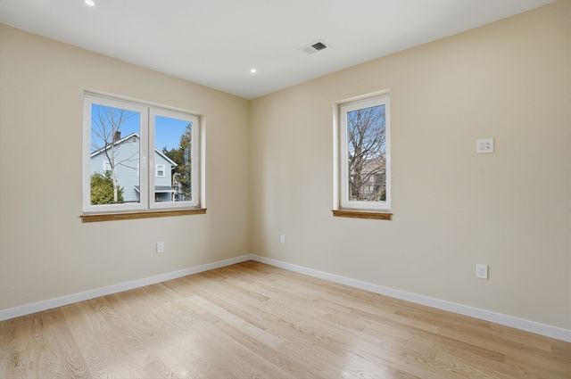 10 Purvis Street 10, Watertown, MA 02472