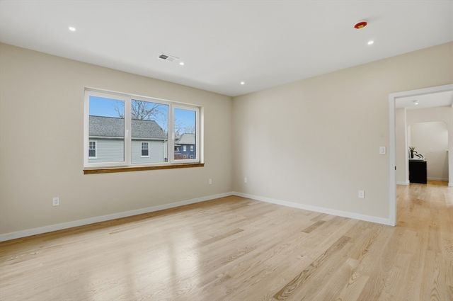 10 Purvis Street 10, Watertown, MA 02472