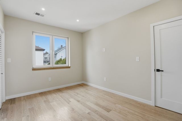 10 Purvis Street 10, Watertown, MA 02472