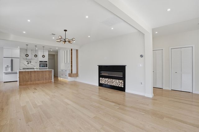 10 Purvis Street 10, Watertown, MA 02472