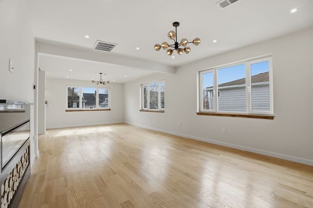 10 Purvis Street 10, Watertown, MA 02472