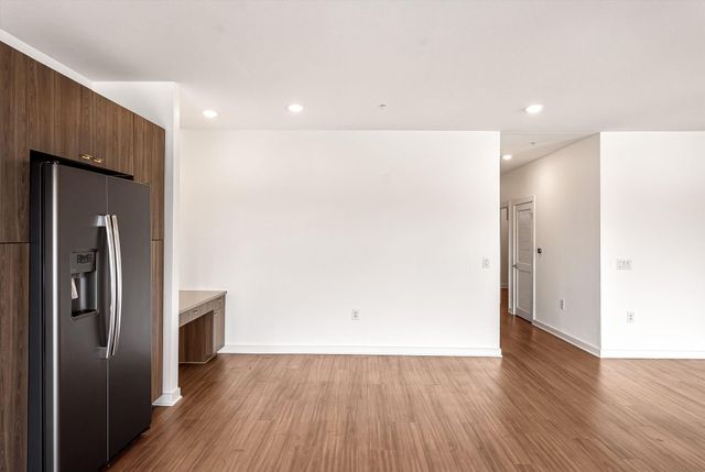 4361 S Congress Ave 514, Austin, TX 78745