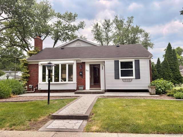 2111 Earlmont Road, Berkley, MI 48072