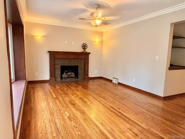 2111 Earlmont Road, Berkley, MI 48072