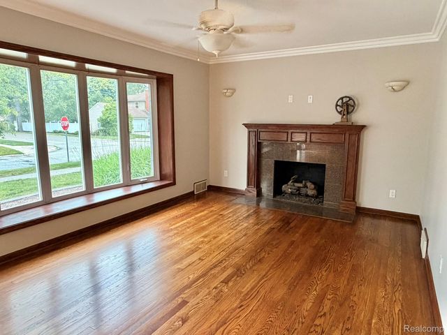 2111 Earlmont Road, Berkley, MI 48072