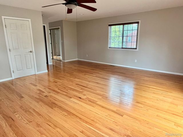 2111 Earlmont Road, Berkley, MI 48072
