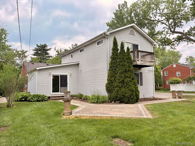 2111 Earlmont Road, Berkley, MI 48072